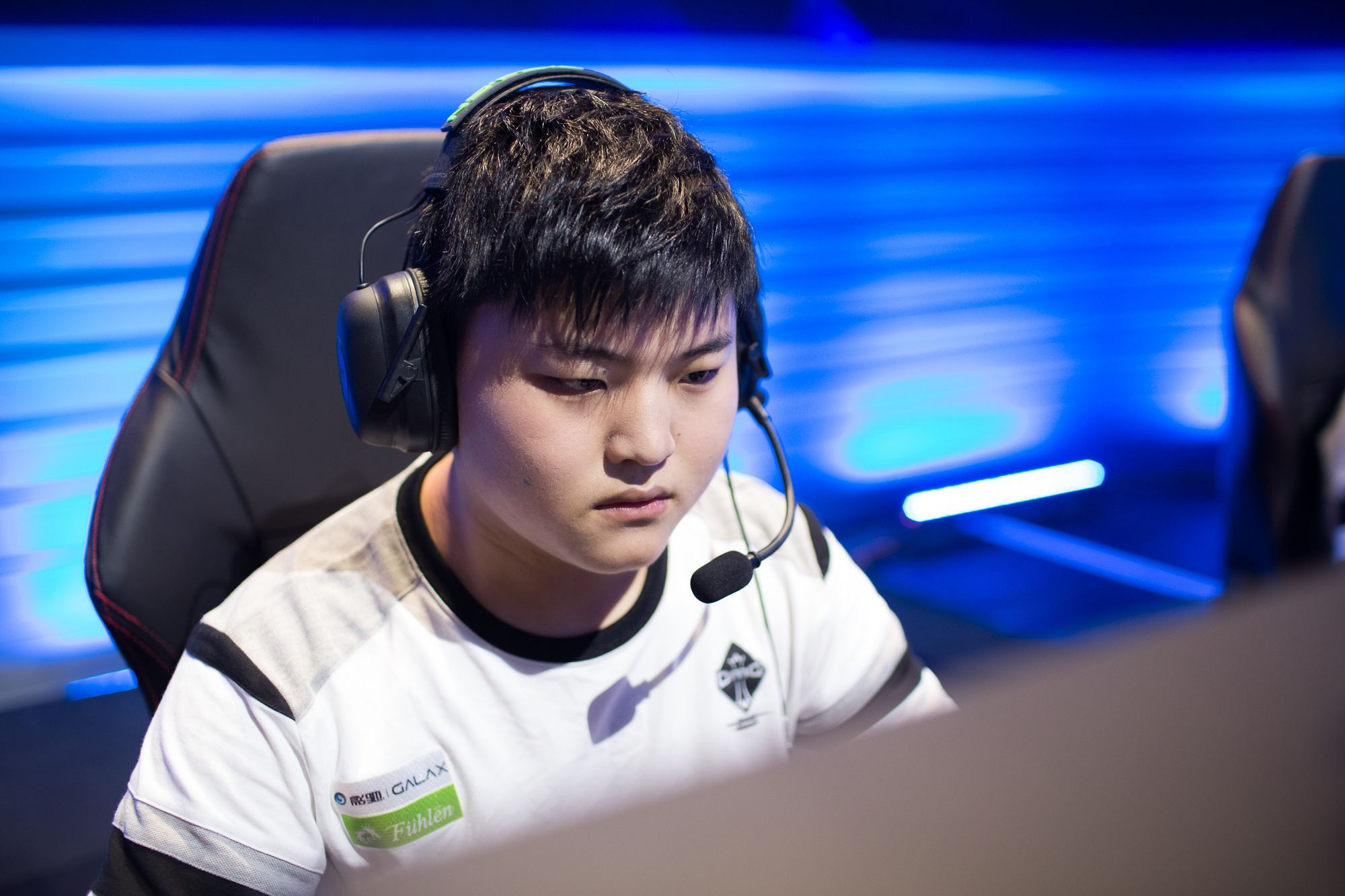 隊之間的聯 隊之間的聯