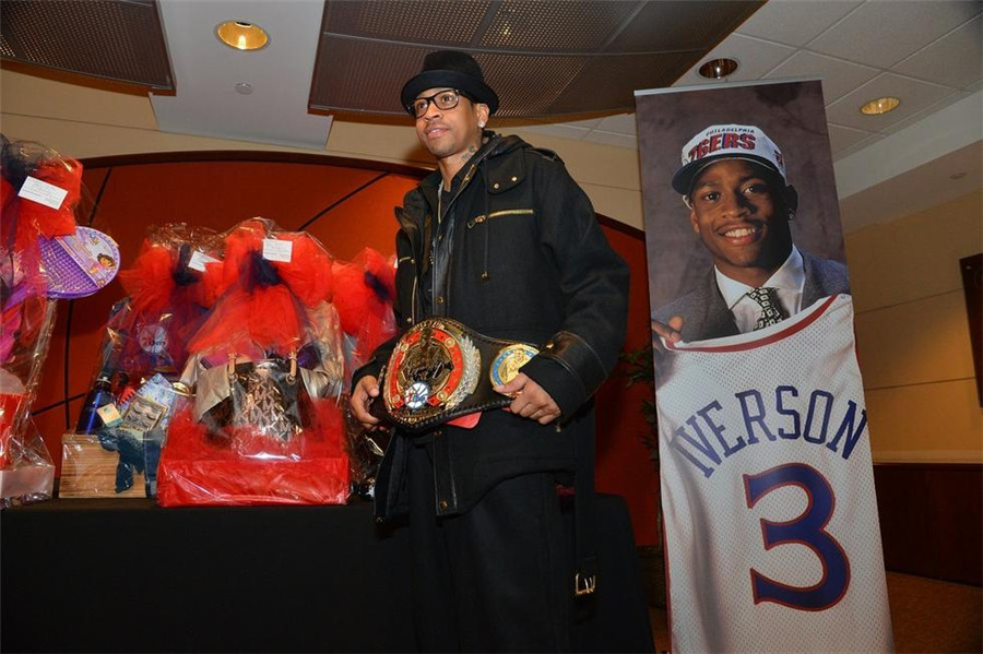 着锁定亚冠 着锁定亚冠